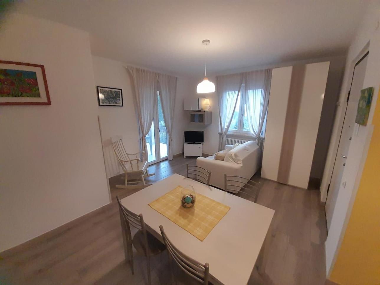 Citrus Apartment Brenzone エクステリア 写真
